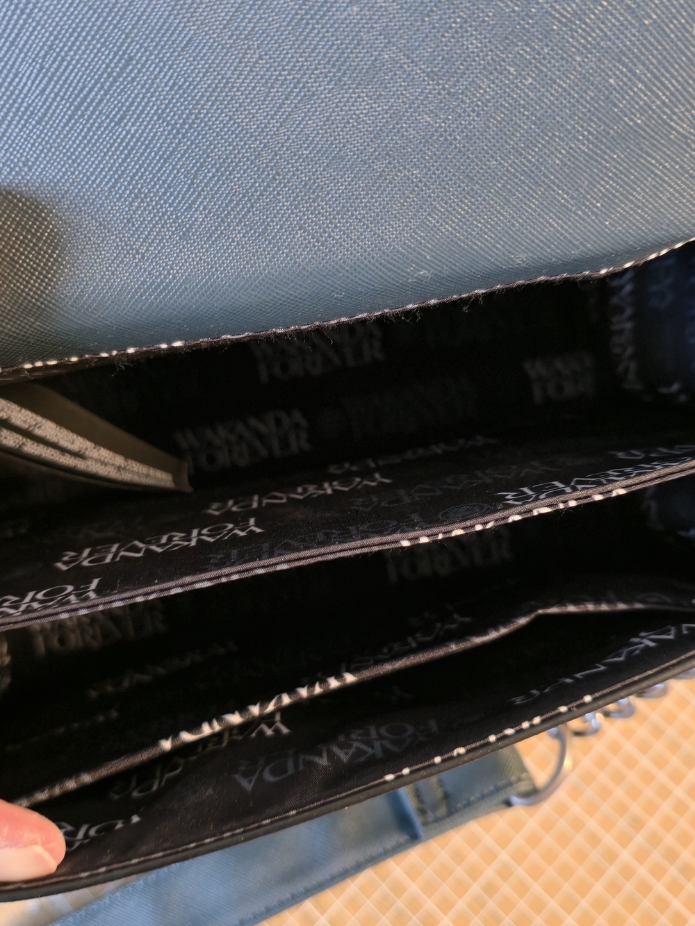 Loungefly Black Panther Emblem Teal Crossbody Bag - - Picture 4 of 4